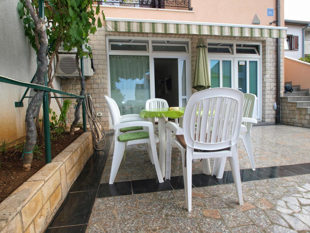 Apartments Slavka 1155 Pula Exterior foto