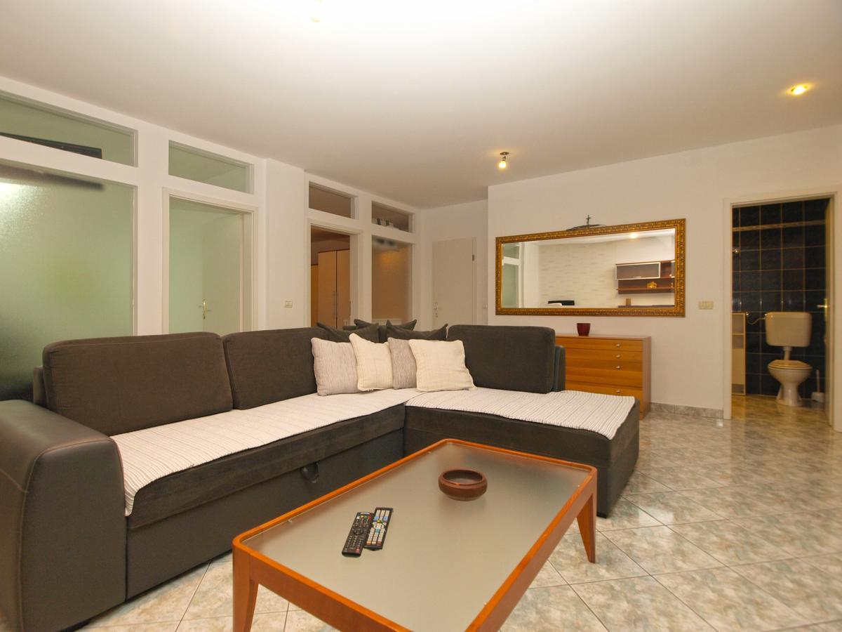Apartments Slavka 1155 Pula Exterior foto