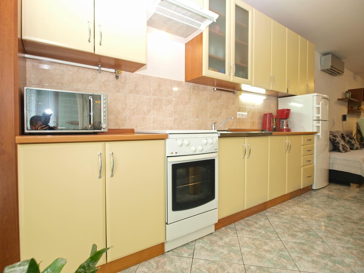 Apartments Slavka 1155 Pula Exterior foto