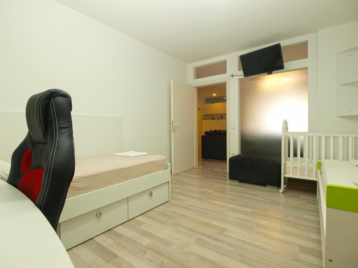 Apartments Slavka 1155 Pula Exterior foto